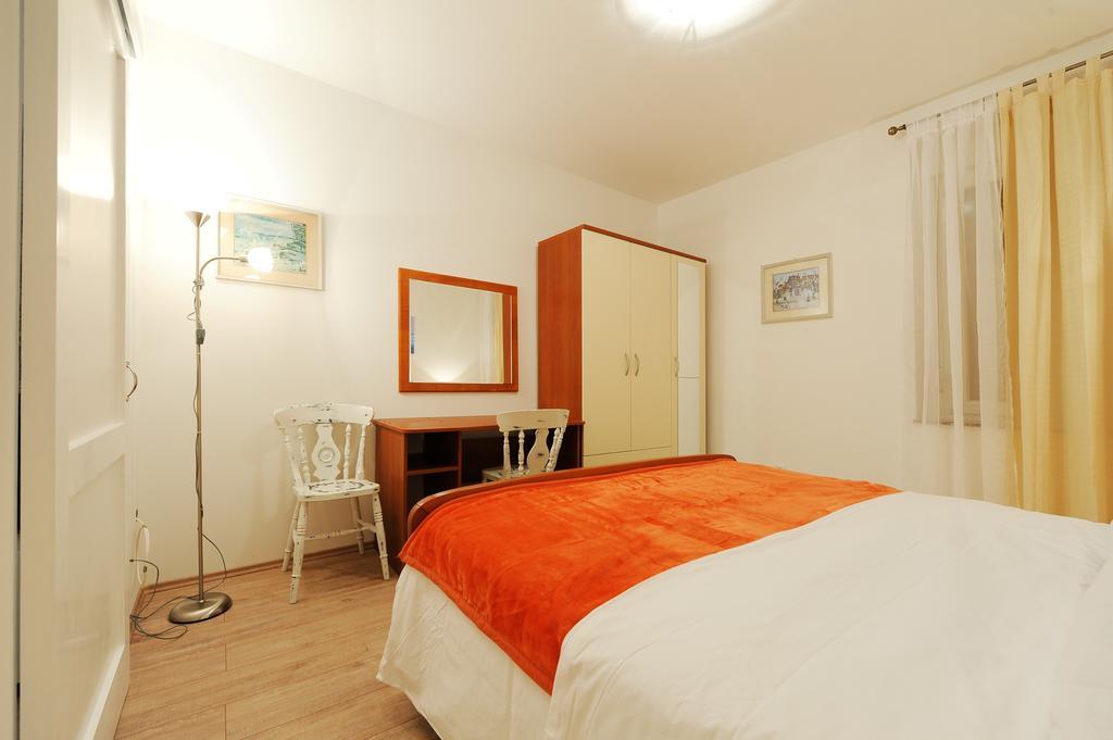 Little Cosy Apartment Zara Esterno foto